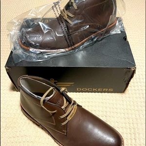 Men’s new Docker lace up boots